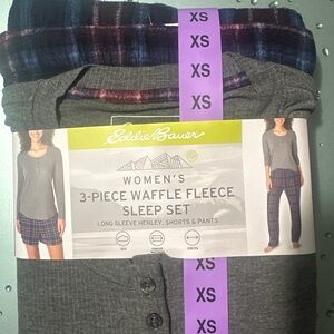 Eddie Bauer Women's Gray Waffle Fleece Sleep Set